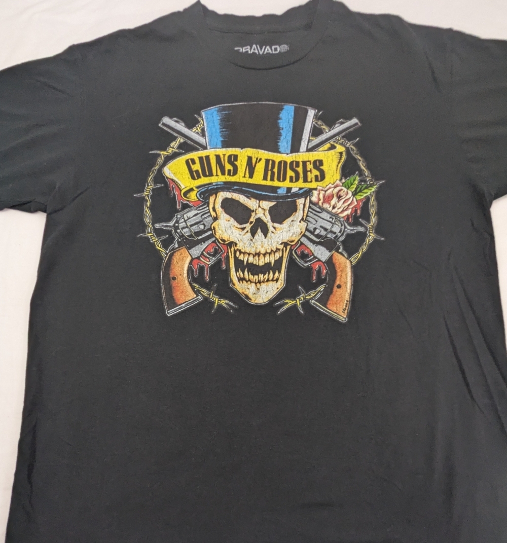 Guns N' Roses Men's Bravado Black Tee With Menacing Skull. Guns & Roses XL